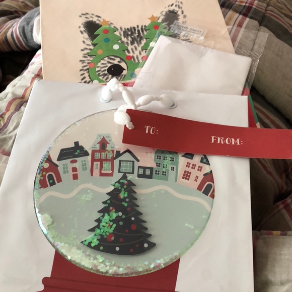 Perfect for those christmas presents u can’t wrap! - Picture 3 of 5